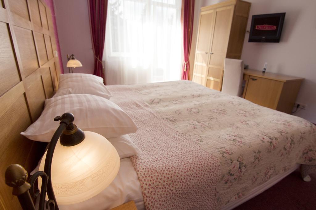 Hotel Vila Diemedis Palanga Cameră foto